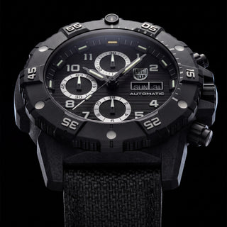 Master Carbon SEAL Automatic Chronograph, 45 mm, Military Dive Watch - 3887, case tilted view