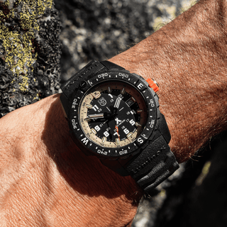Bear Grylls Survival, 43 mm, Taucheruhr, XB.3731, Stimmungstafel mit Getragene Uhr