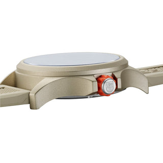 Bear Grylls Survival Land, 43 mm, Outdoor Abenteuer Uhr - 3717	, Seitenansicht mit Krone und Armband