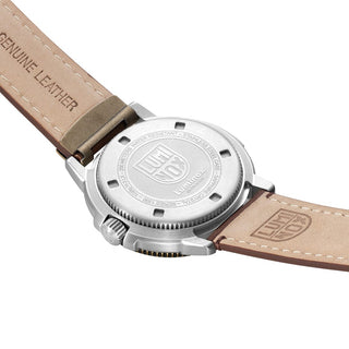 Luminox Adventure Watch, 43 mm	, Gehäuseboden