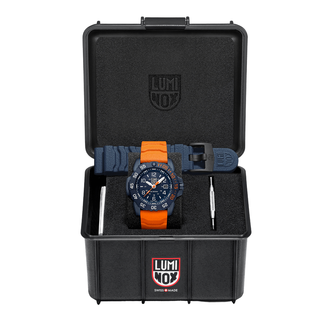 Navy SEAL Foundation Back To The Blue, 45 mm, Military Dive Watch Navy SEAL Foundation Back To The Blue, 45 mm, Military Dive Watch