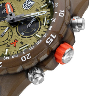 Bear Grylls Survival ECO Master, 45mm, Nachhaltige Outdoor Uhr - 3757.ECO,  Detailansicht Ziffernblatt und Krone