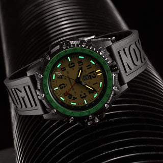 Commando Raider, 46 mm, Abenteuer Uhr - 3321, UV Shot mit grünen und orangenen Leuchtröhren