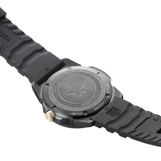 Pacific Diver, 44 mm, Taucheruhr - 3121.BO.GOLD, Gehäuseboden mit Every Second Counts und Always Visible Gravur