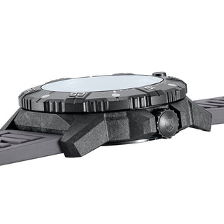 Master Carbon Seal Automatic, 45 mm, Militäruhr - 3862, Seitenansicht mit Krone und Armband
